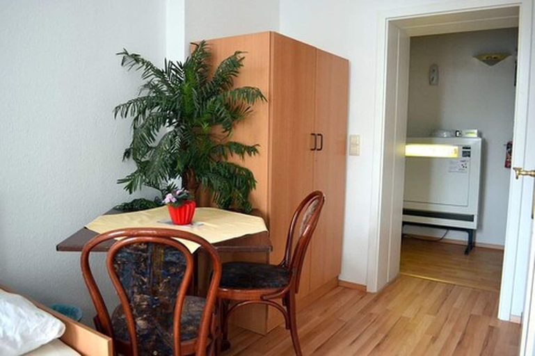 Bedroom 3, Pension Dessauer Hof, Halle (Saale)