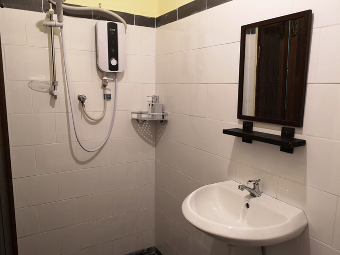 Bathroom 4, MoonTree47, Pulau Penang