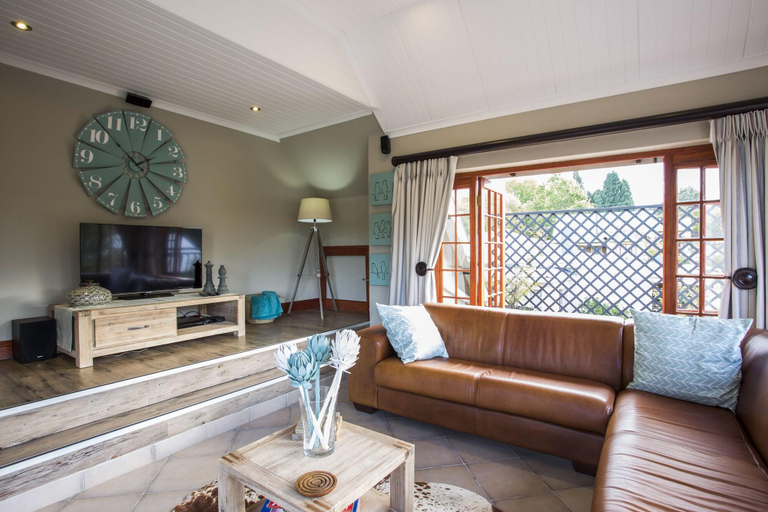 Public Area 3, The Browns' Luxury Guest Suites, Nkangala