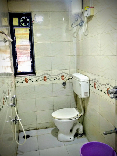 Bathroom 3, City Inn, Mumbai Suburban