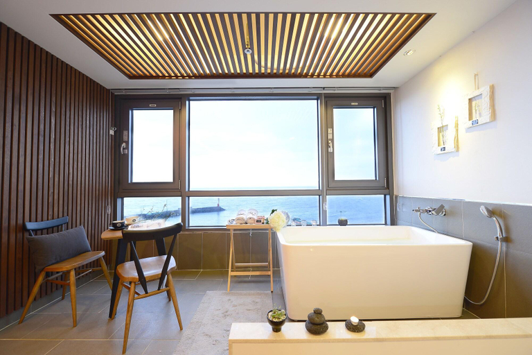 Bathroom 5, Frame Pension, Jeju