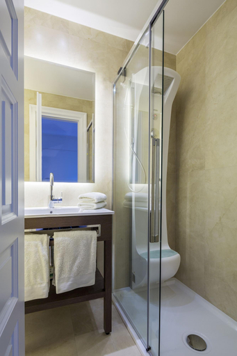 Bathroom 4, 3Sixty Hotel & Suites, Peloponnese