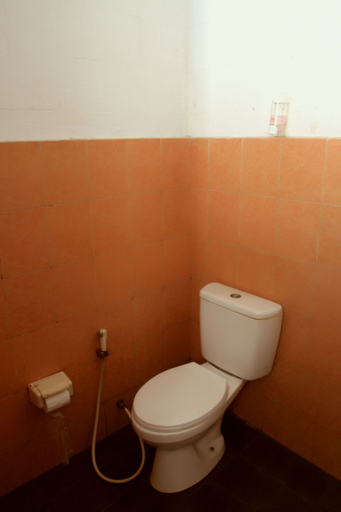 Bathroom 28