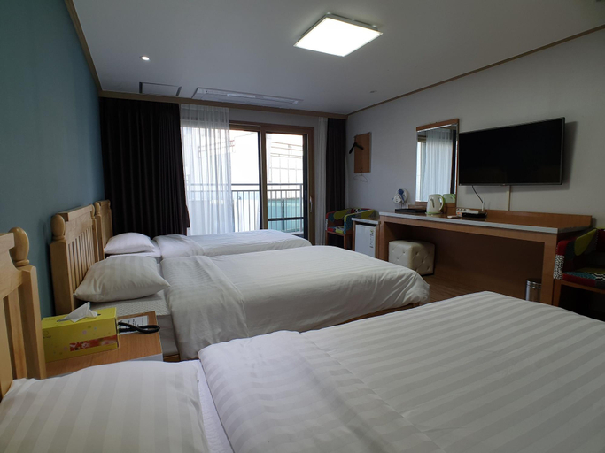 Bedroom 4, Momento Hotel - Hostel, Seogwipo