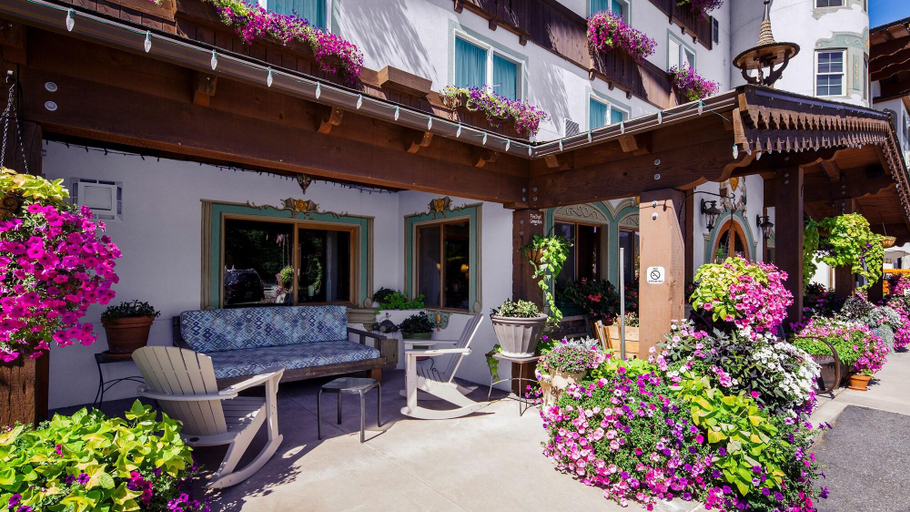 Exterior & Views 4, Bavarian Lodge, Chelan