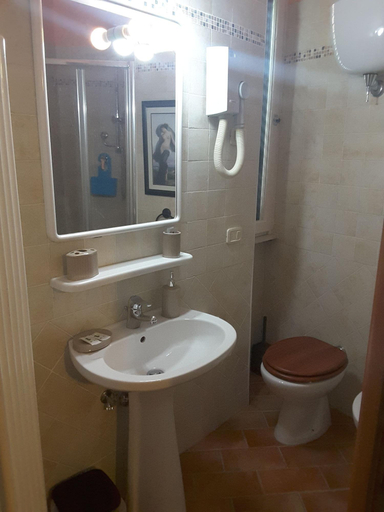 Bathroom 5, Casa Kita, Arezzo