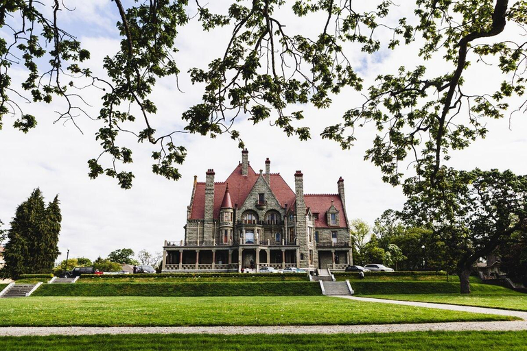 Exterior & Views 2, Dashwood Manor Seaside Bed & Breakfast, Capital