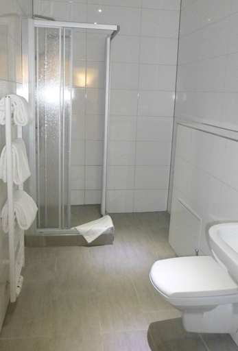Bathroom 5, HR Hotel, Region Hannover