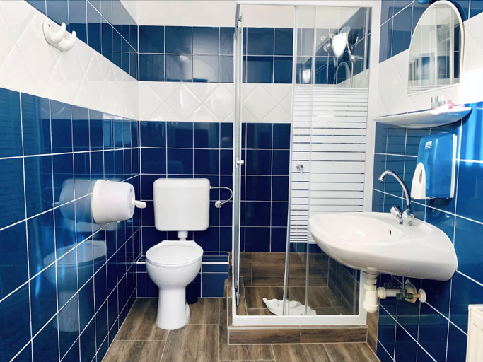 Bathroom 4, Révész Hotel, Győr