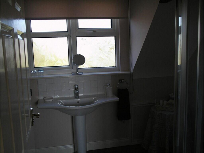 Bathroom, Roseville Bed & Breakfast, Cheshire West and Chester