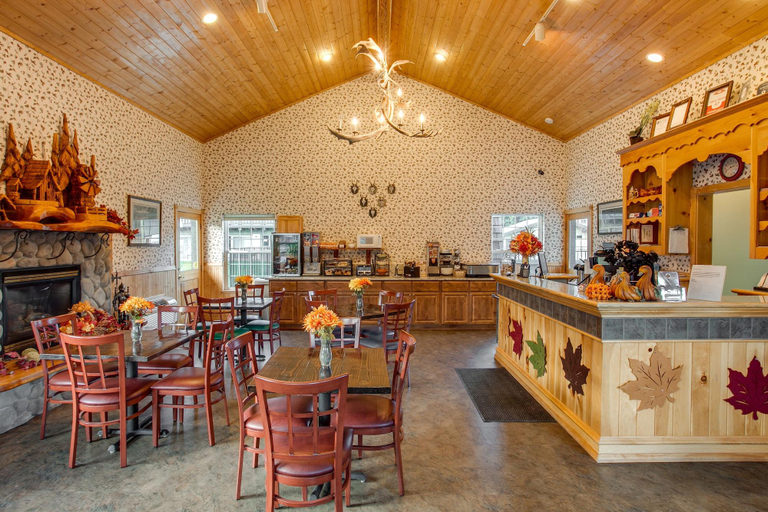 Food & Drinks 2, Der Ritterhof Inn, Chelan