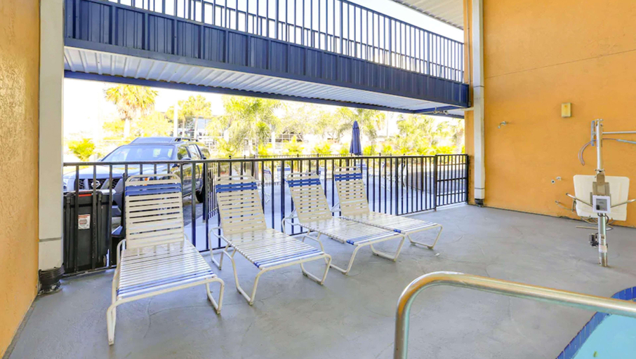 Public Area 2, Magnuson Hotel Bradenton, Manatee