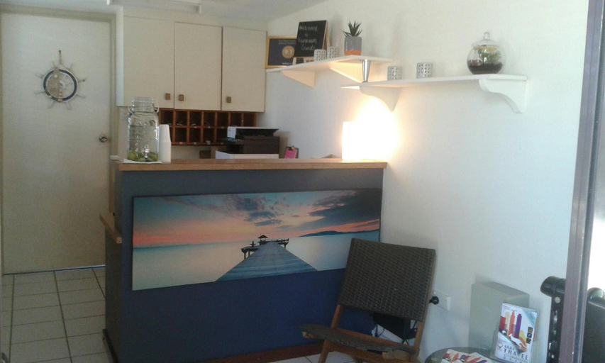 Public Area, Tannum on the Beach Motel, Calliope - Pt A