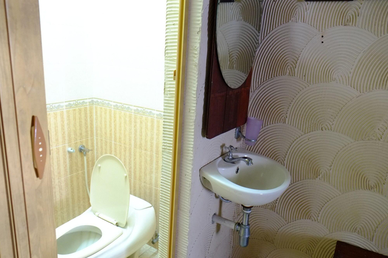 Bathroom 4, TNT Novelty Vacation House, Hilir Perak