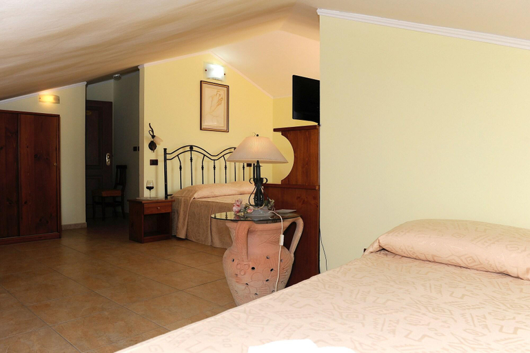 Bedroom 3, Hotel La Cometa, Cosenza