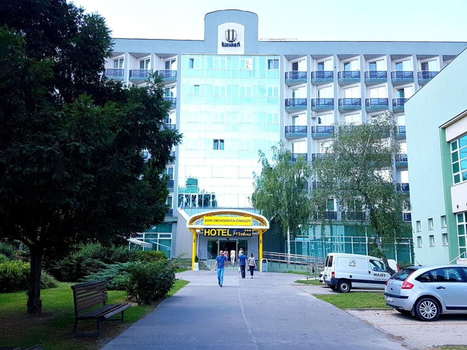Exterior & Views 2, Hotel Modena, Bratislava II