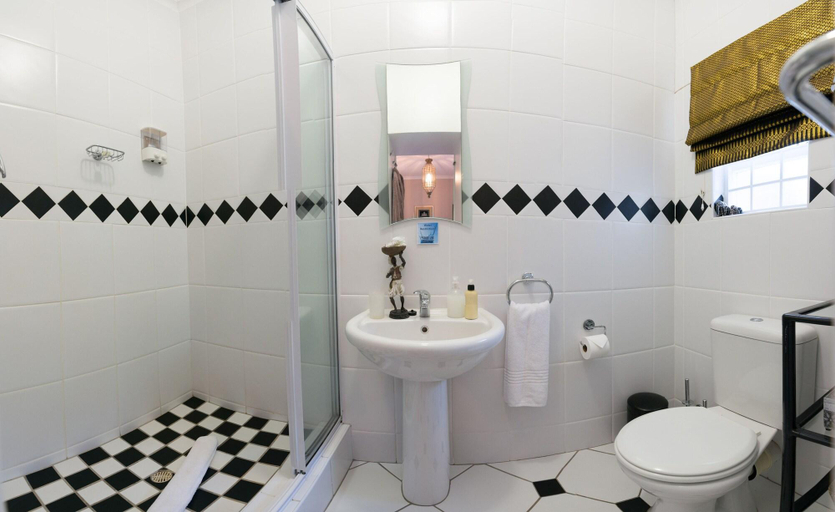 Bathroom 5, Keiskama B&B, Nelson Mandela Bay