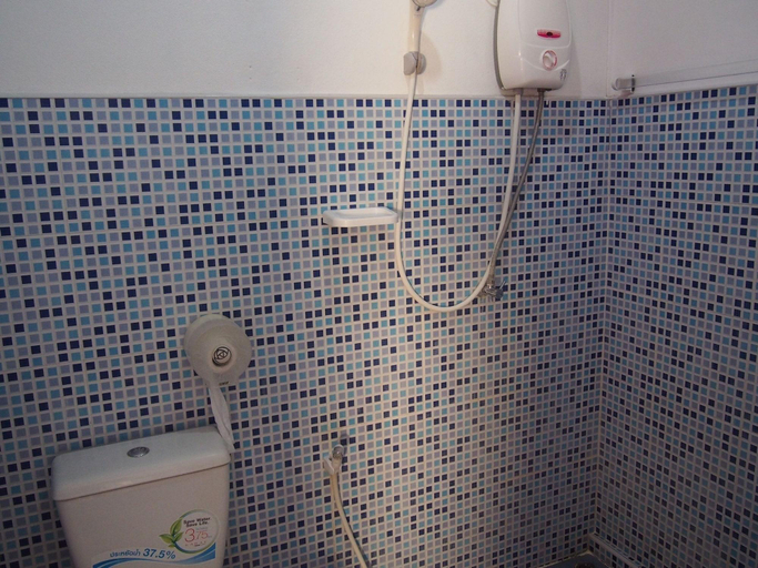 Bathroom 5, Kalae Resort, Muang Nakhon Sawan