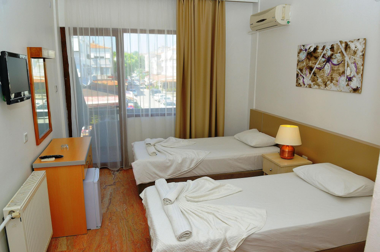 Bedroom 4, Cesurlar Hotel, Çeşme