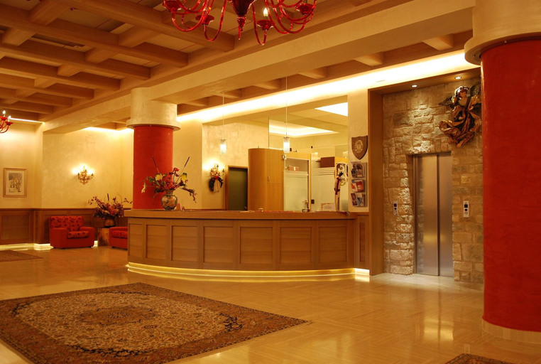 Public Area 2, 5 Miglia Hotel & SPA, L'Aquila