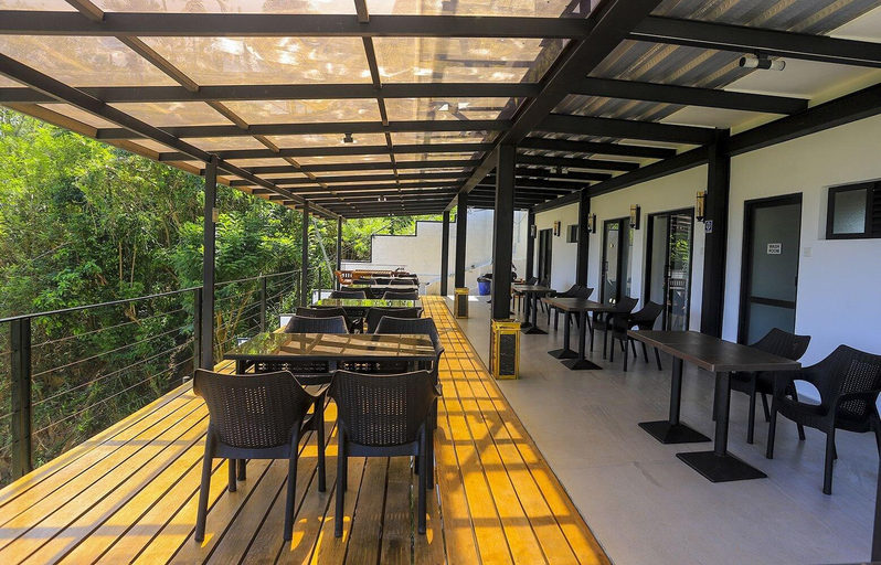 Food & Drinks 5, Vendol sky resort, K.F.G. & G. Korale