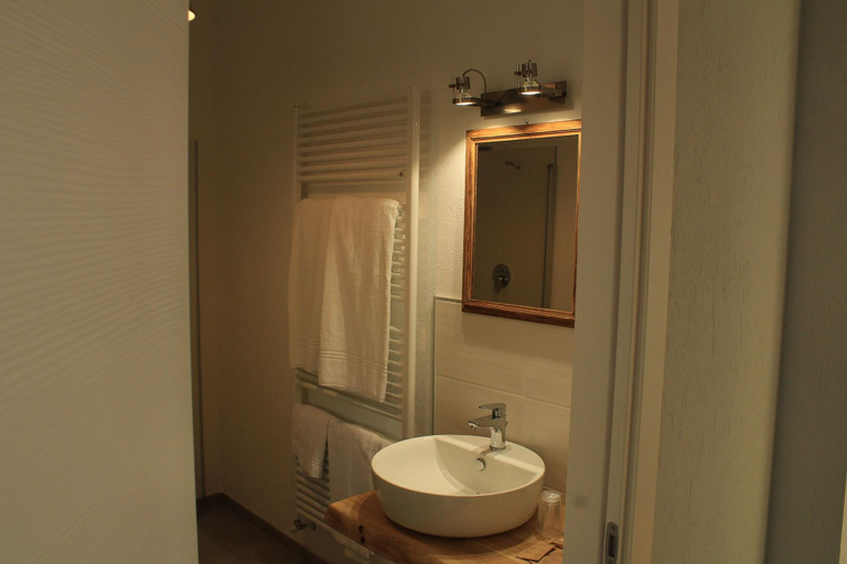 Bathroom 5, Ca dei Currà, Cuneo