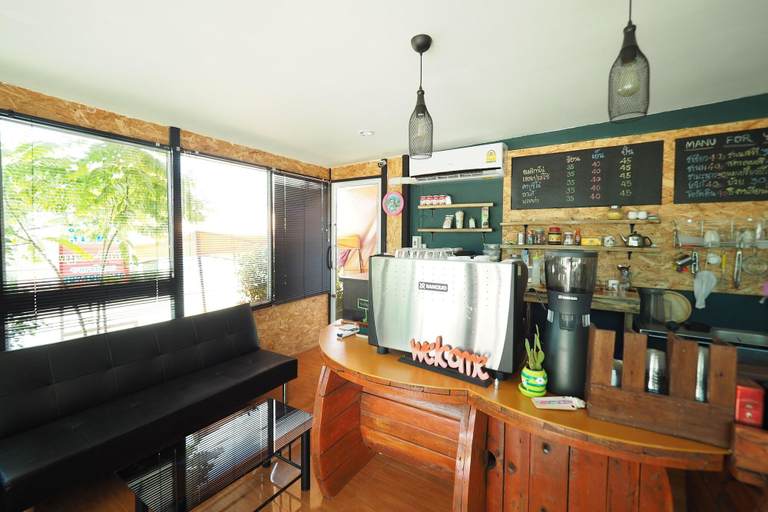 Food & Drinks 5, Nan For You Resort, K. Phu Pieng