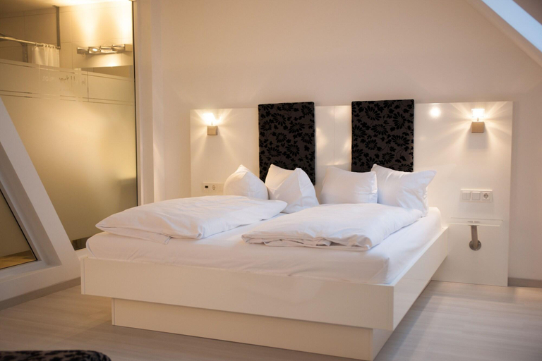 Bedroom 3, SOLEWERK Hotel, Wartburgkreis
