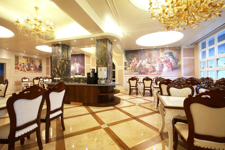 Public Area 2, Buckingham Palace, Hualien