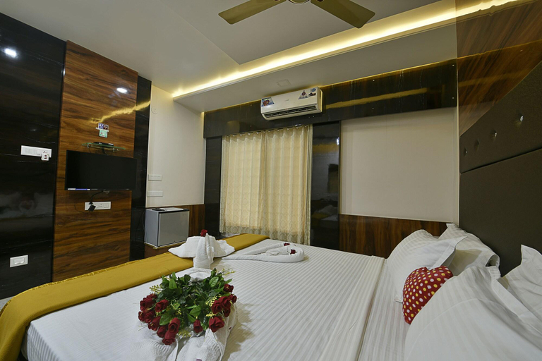 Bedroom 2, Atharva Hotel, Gulbarga
