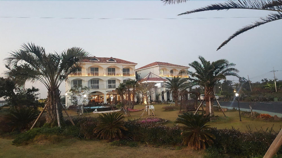 Mj Pension, Seogwipo