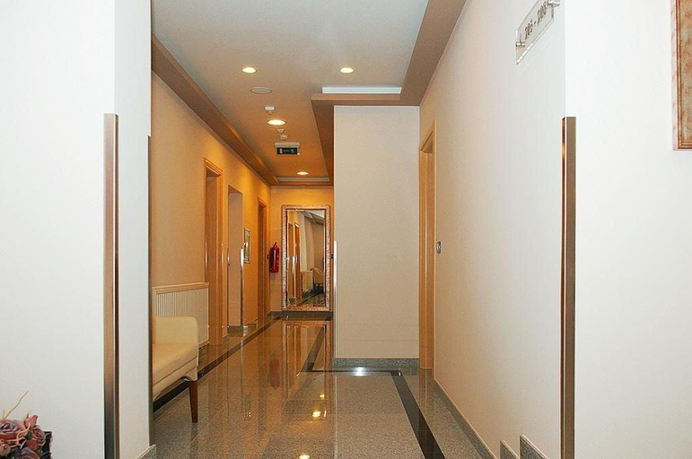 Public Area 2, Hotel Calypso, Zagreb