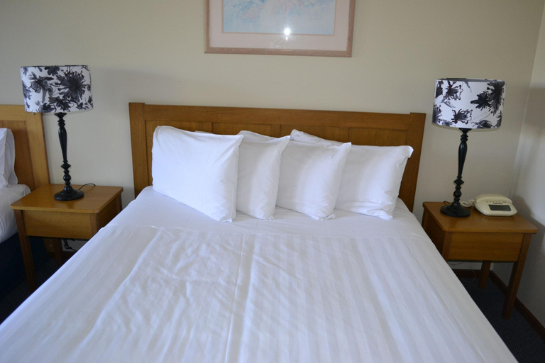 Bedroom 3, Lightkeepers Inn Motel, Surf Coast - West