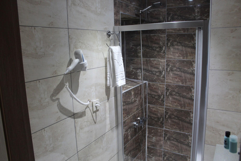 Bathroom 4, Miklagord Hotel, Fatih