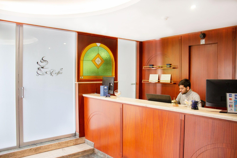 Public Area 3, Hotel Cesirja, Napoli