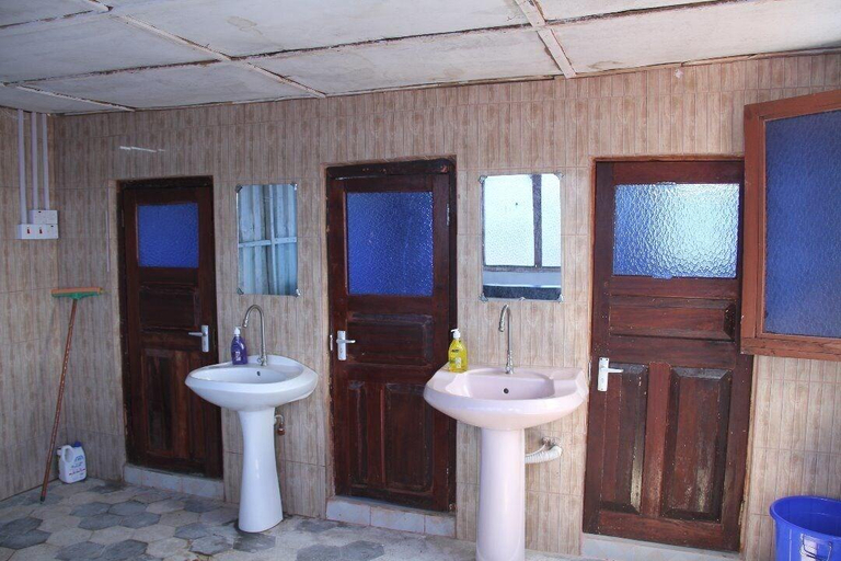 Bathroom, Market Backpackers - Hostel, Mjini