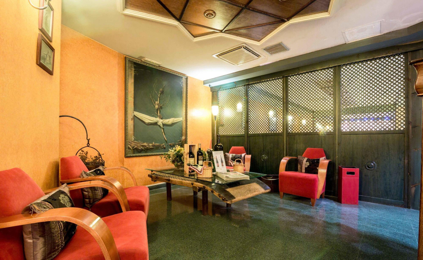 Public Area 2, Hotel El Patio, Zaragoza