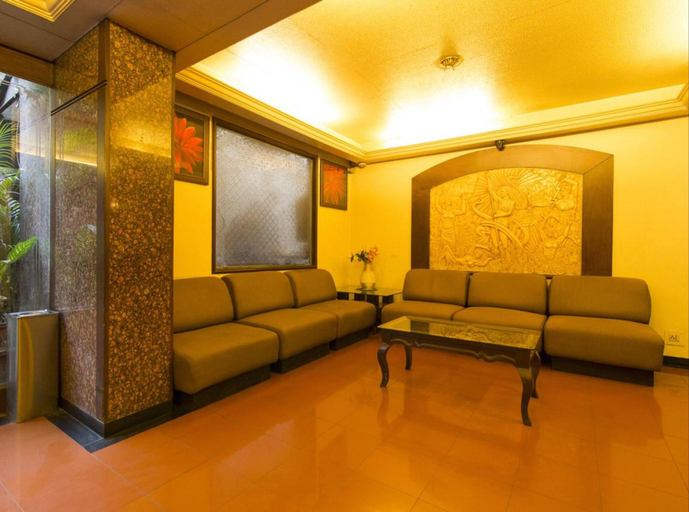 Public Area 2, Hotel Srimaan, Pune