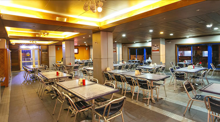 Food & Drinks 5, Frankie´s Hotel, Accra