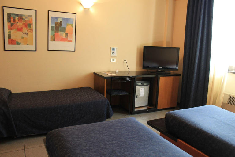 Bedroom 4, Hotel Griselda, Cuneo