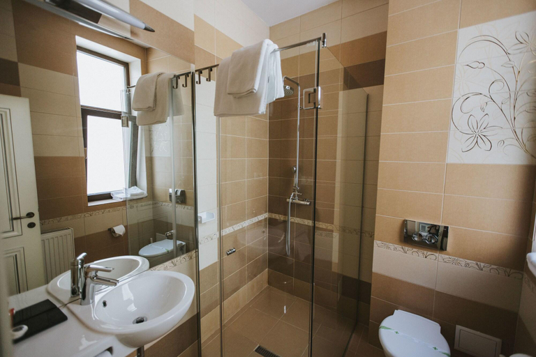 Bathroom 4, Hotel Boutique & Restaurant Cherie, Municipiul Bucuresti