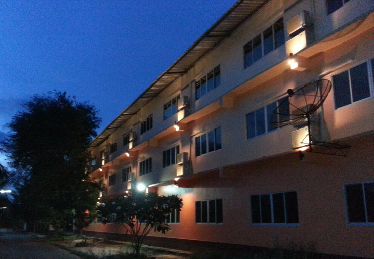 Exterior & Views 2, Budsarakam Place Hotel, Muang Chanthaburi