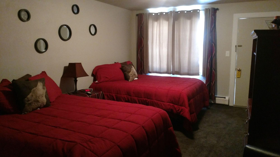 Bedroom 3, Roundtop Mountain Motel, Hot Springs