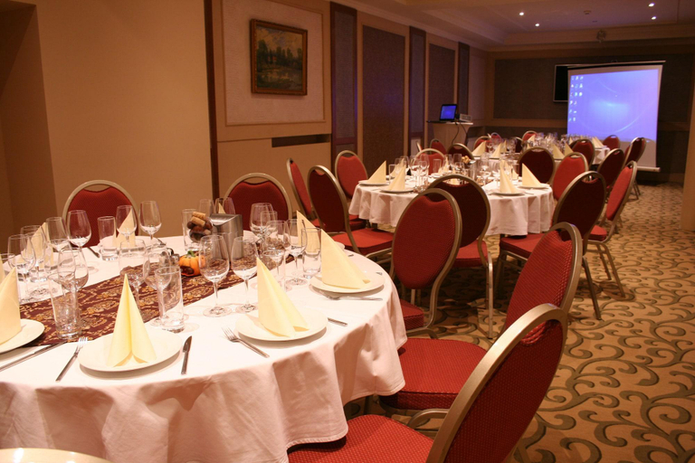Food & Drinks 5, Hotel Capitulum, Győr
