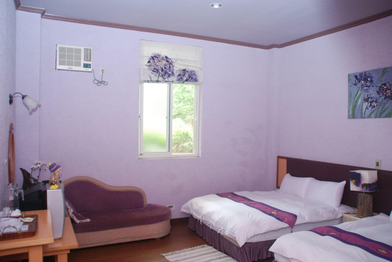Bedroom 3, Nine Aboriginal B&B, Nantou