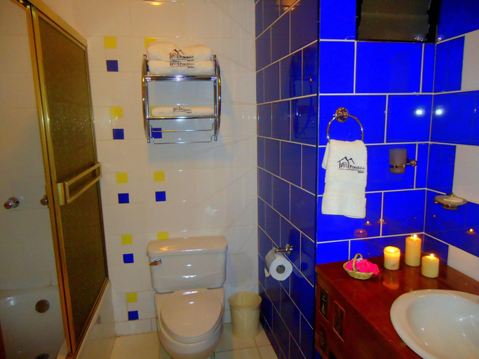 Bathroom, Pumakala Hotel, Puno
