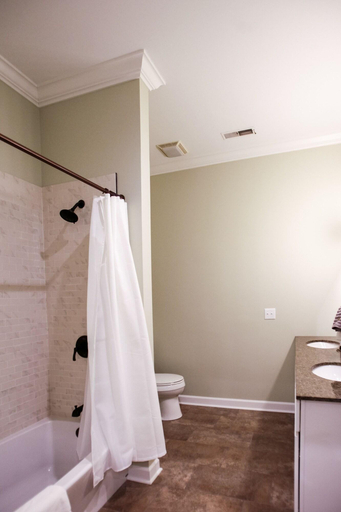 Bathroom 5, The Respite Bed and Breakfast, McCracken