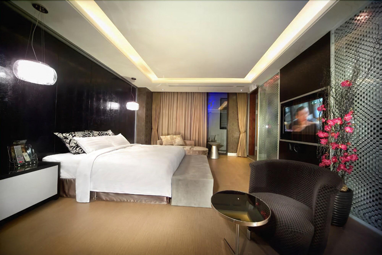 Bedroom 2, Yenjim Motel, Yilan