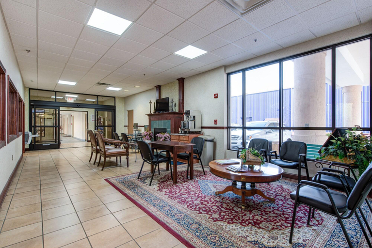 Public Area 3, River Bend Inn, Sevier