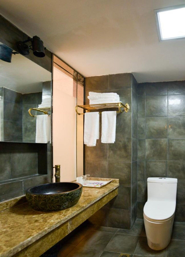 Bathroom 4, Tianmen Hotel, Zhangjiajie
